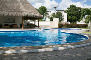 Great Cheerful 2 bedroom house with pool and spa